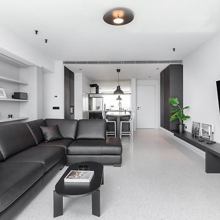 Nero Luxury Suites By Zennova Thessaloniki Exterior foto