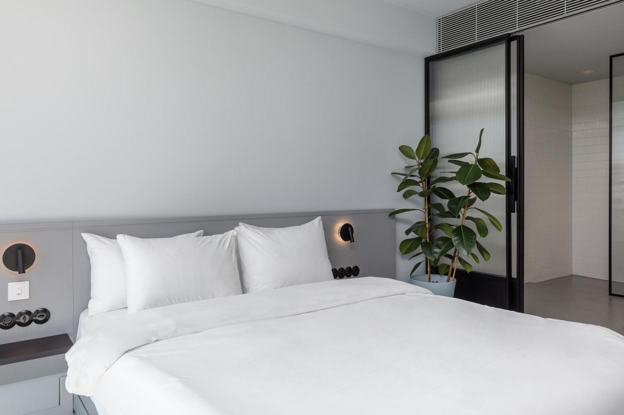 Nero Luxury Suites By Zennova Thessaloniki Exterior foto