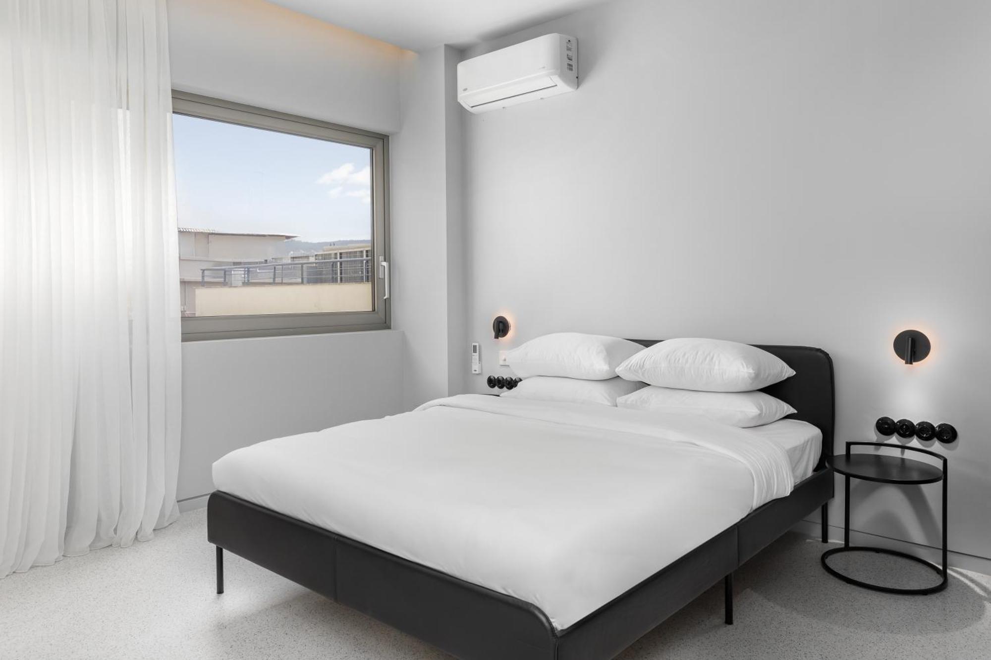 Nero Luxury Suites By Zennova Thessaloniki Exterior foto